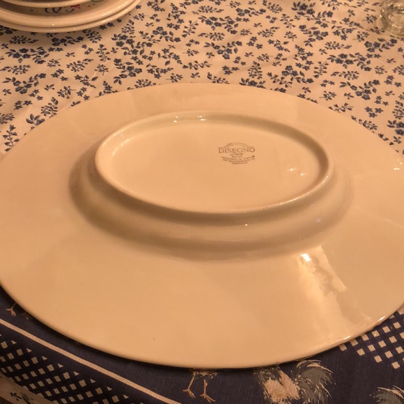 Disegno by Varm Deep Oval Platter Red Border/ Poinsettias&Holly, Gold Bands - Picture 2 of 4